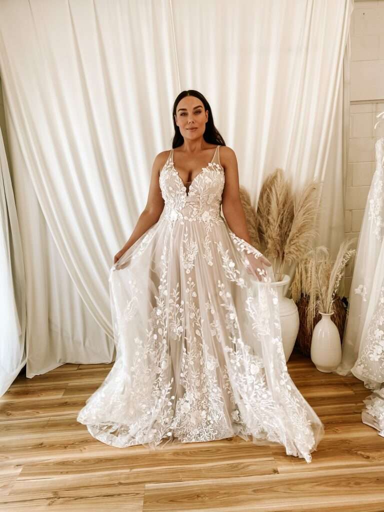 Harper Madi Lane Plus Size Wedding Dress Chameleon Bride Dorset