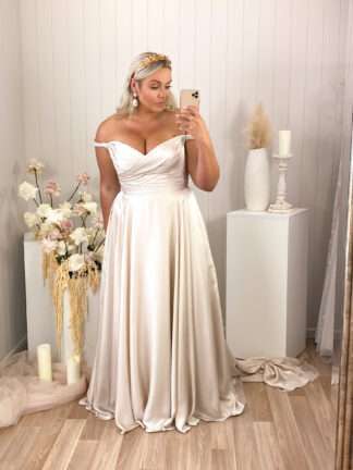 Dior Madi Lane Oyster Wedding Dress. Chameleon Bride Bournemouth Dorset
