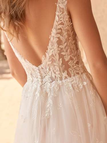 MIndel Maggie Sottero Wedding Dress. Square neckline boho bridal gown. Chameleon Bride Dorset