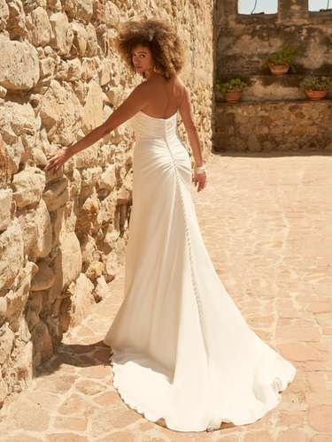 Monaco Maggie Sottero Wedding dress. Chameleon Bride. Plain fitted ruched bridal gown