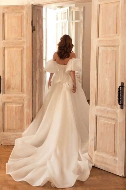 Samanta Eva Lendel Wedding Dress. Chameleon Bride Dorset