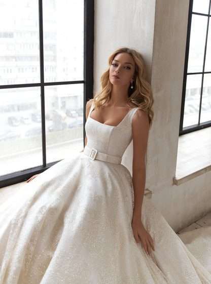 Brie Eva Lendel sparkly glitter christmas wedding dress. CHameleon Bride Bournemouth Dorset