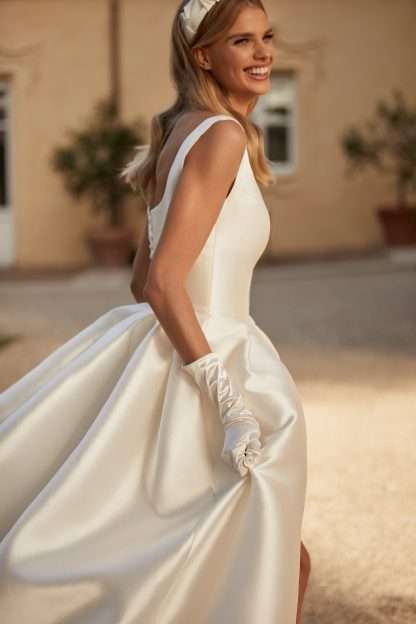 Sigrid Milla Nova Wedding Dress Chameleon Bride Bournemouth Dorset