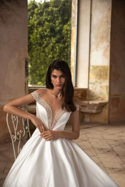 Mensia Eva Lendel Wedding Dress Off shoulder satin