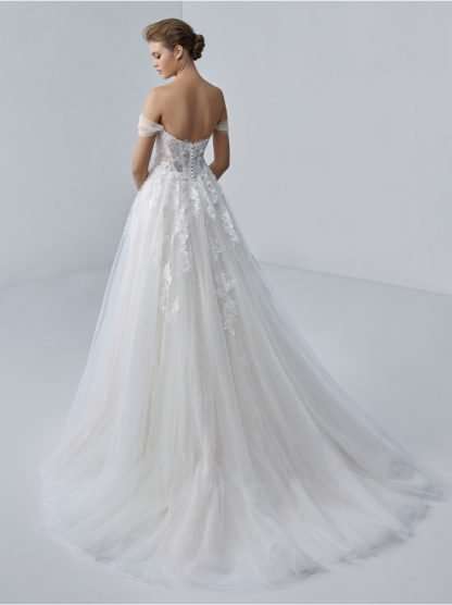 Aurora Etoile Wedding Dress. Chameleon Bride Bournemouth Dorset